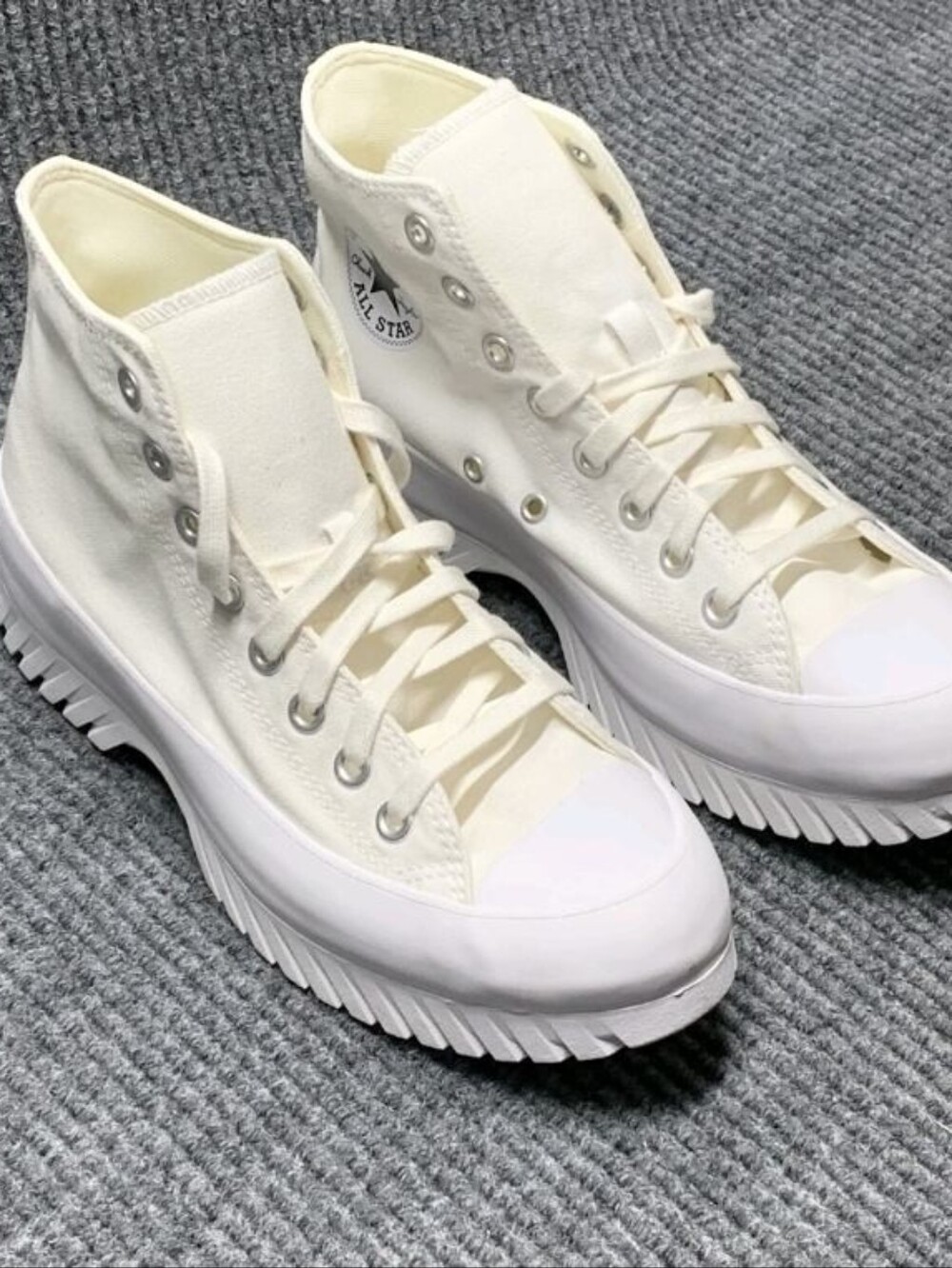 Converse Chuck Taylor All Star Lugged 2.0 sneakers Women 10 platform 0826